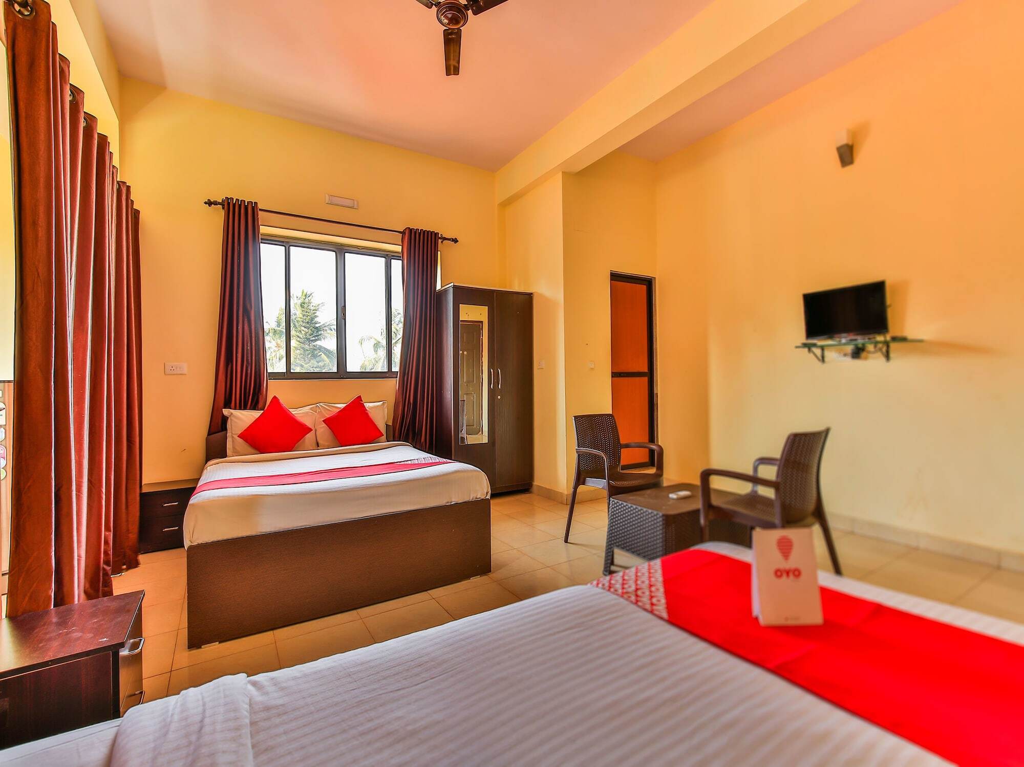 Oyo 14276 Hotel Spring Height Acaro 外观 照片